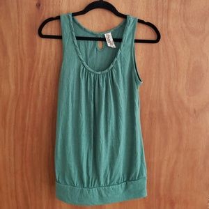Women tank top